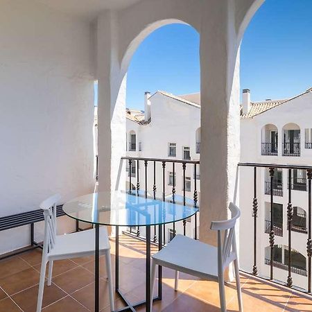 Occidental Puerto Banus 호텔 산페드로데알칸타라 외부 사진