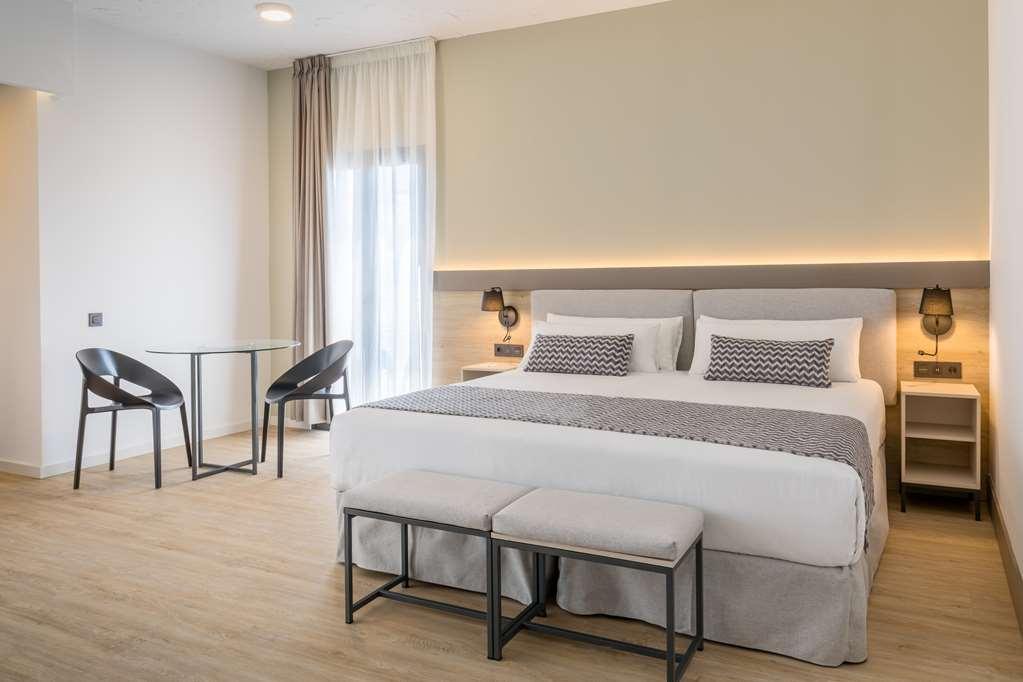 Occidental Puerto Banus 호텔 산페드로데알칸타라 객실 사진